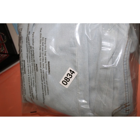 Women's Light Wash Denim Overalls Slim Leg Adjustable Straps Light Blue Size S - Picture 7 of 7